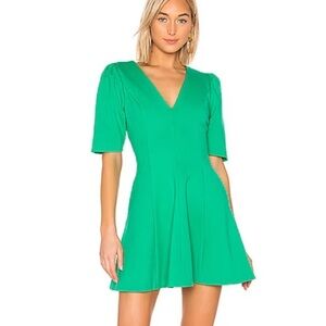 NWT ELLIATT Revolve Valley Dress in Kelly Green Sz L